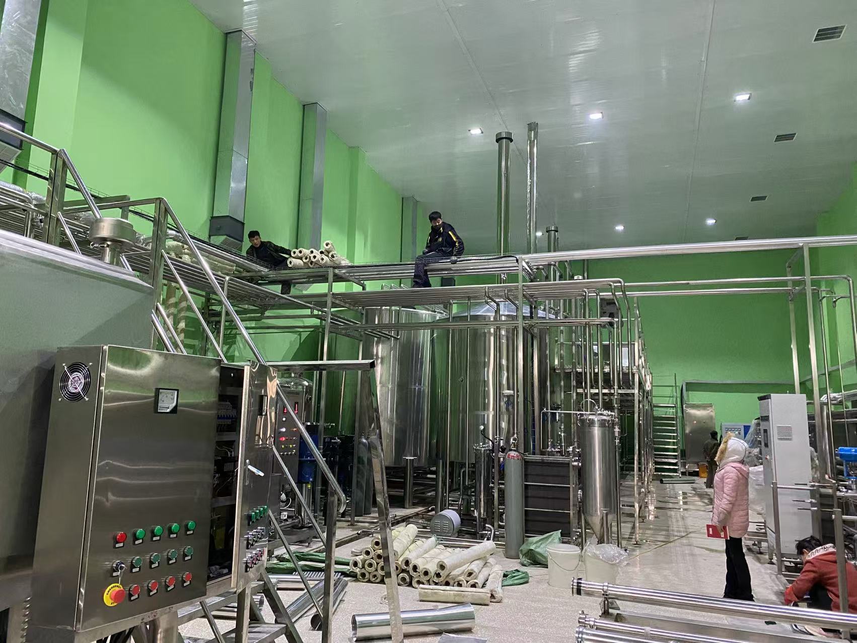 蓝山精酿啤酒设备厂—精酿啤酒设备制造：传承工艺与创新科技的交融